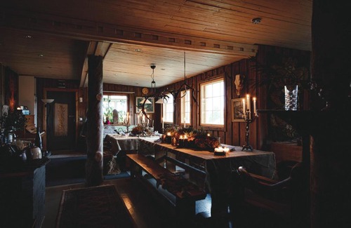 Koengaes House | Elli