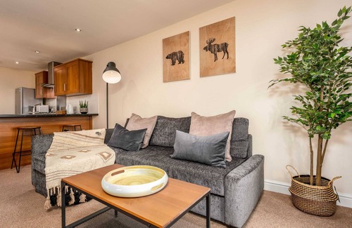 Ayr Apartment | Elliot Suite No7 - Donnini Apartments