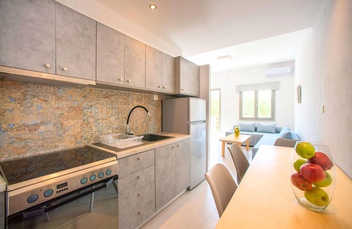 Mavrikiano Apartment | Elounda Garden Maxima Suite HEATED Swimming Pool