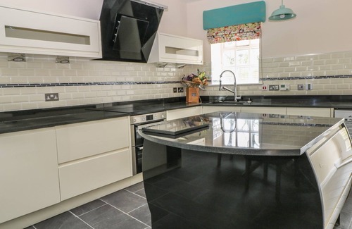 Lancaster Cottage | Elsa