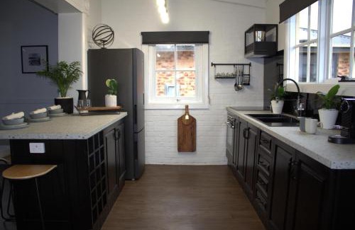 East Devonport House | Elsie Cottage