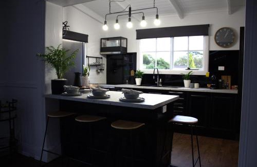East Devonport House | Elsie Cottage