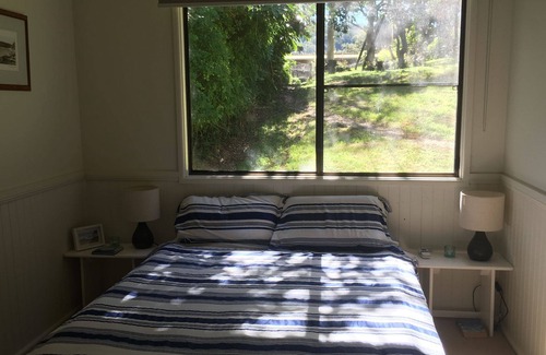 Lovett Bay House | Elvina Bay Retreat - Tranquil Waterfront Getaway
