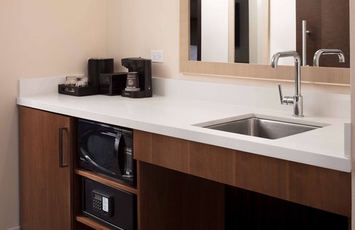 Amarillo Hotel | Embassy Suites by Hilton Amarillo Downtown
