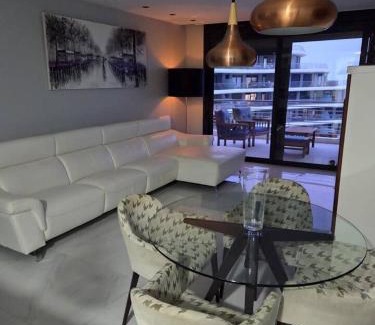 Els Arenals del Sol Apartment | eme de Maison - Ocean Infinity