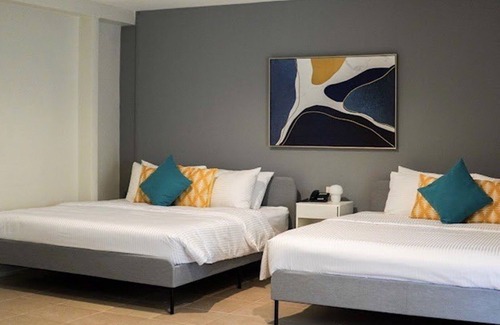 Morong Hotel | Emerald Manor Hotel