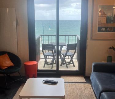 Courtoisville-Sillon-Moka Apartment | Emeraude, pleine vue de mer