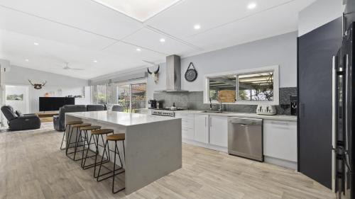 Coffs Harbour House | Emily House - Pets OK, Backyard, Great Location, Family Friendly