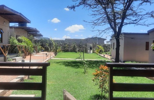 Narok Cottage | Emirishoi Cottages & Garden Bistro