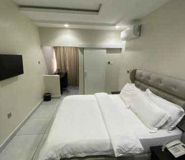 Ibadan Hotel | Emmaag Hotel, Ibadan
