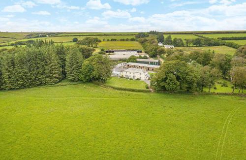 Simonsbath House | Emmetts Grange House