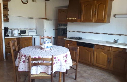 Erce House | Emplacement Unique Offrant un Magnifique Panorama Face à la Chaîne Pyrénéenne