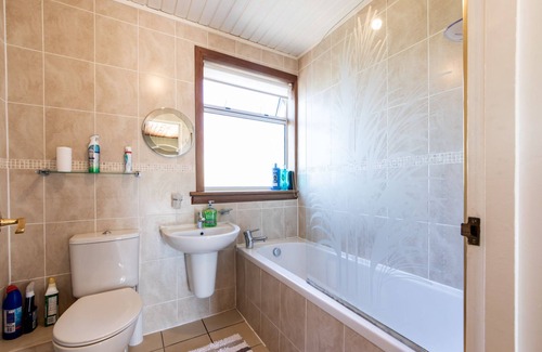 Gilmerton House | Empty2occupied Family Home in Craigour Terrace With Driveway & Garden