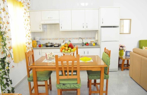Vecindario Apartment | EmyCanarias Holiday Homes Comfort