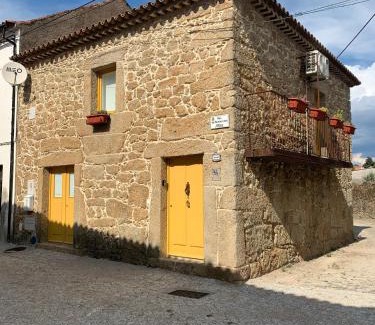 Castelo Branco House | Encanto Casa com Spa Jacuzzi Open Space
