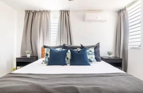 Isabela House | Encanto house with king bed