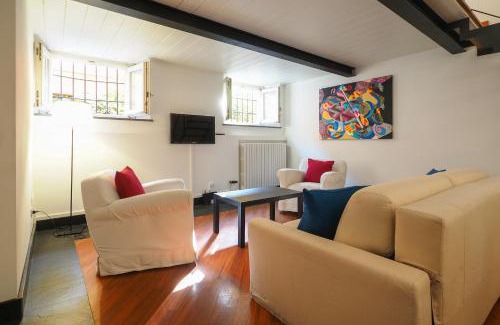 San Vittore Apartment | Enchanting loft between history and tranquility