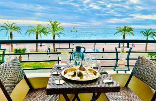 Nice City Centre Apartment | Endless Stunning Mediterranean Sea Views Promenade Des Anglais
