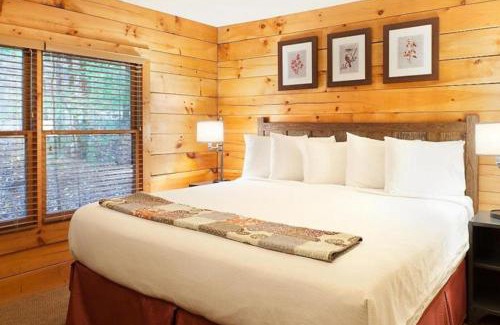 Gordonsville House | Enjoy 1000 acres of rolling hillside on this equestrian themed resort 1BD condo