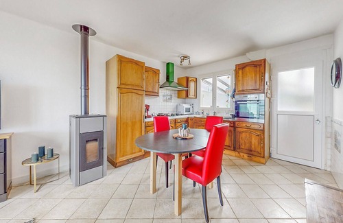 Woignarue House | Enjoy a wonderful view of the sea in this attractive holiday home.