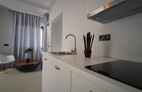 Lichnos RV Rental | Enjoy Lichnos Bay Village, Camping, Hotel & Apartments