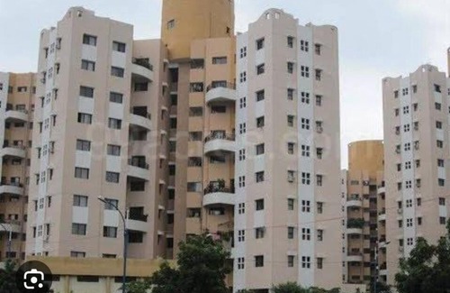 Magarpatta City Apartment | Enjoy Scenic view in mid of Magarpatta city