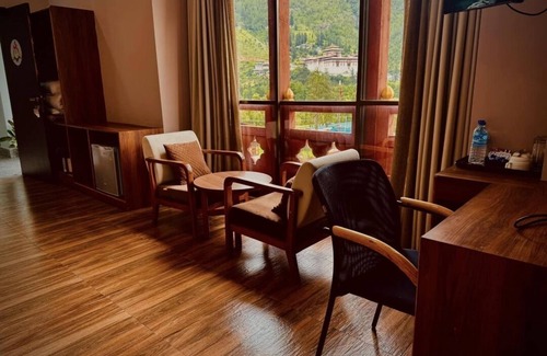 Paro House | Enjoy the Culturally preserved Paro Town in Bhutan.