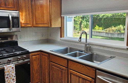 Federal Way House | Enjoyable 4-bedroom house in Federal Way nIt has Beutyfull patio for relaxing