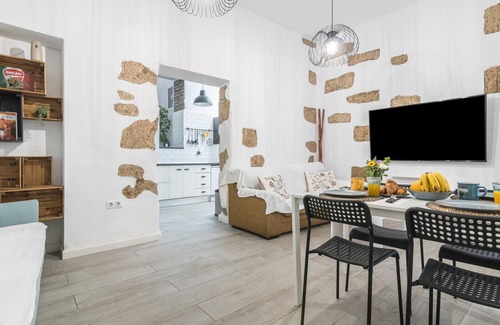 Vegueta Apartment | Entire accommodation: house in Las Palmas de Gran Canaria