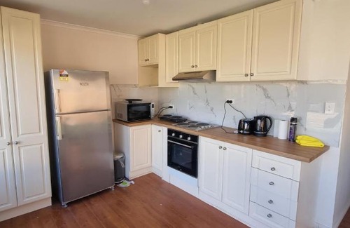 Noble Park Apartment | Entire 3 bed rooms granny flat - ROSY HOUSE 2