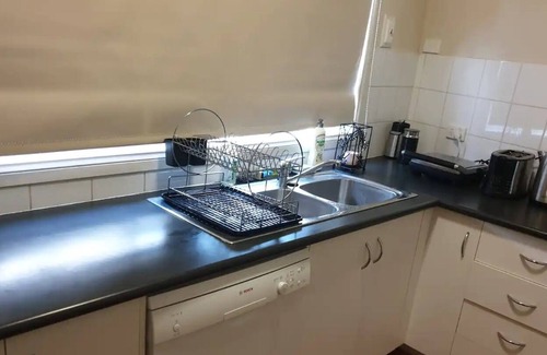 Kensington House | Entire 4 Bedroom Townhouse -sleeps 6/7- All yours