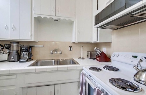 South Mission Beach House | Entire Building! 4 Units + 2 Levels + 4 Patios + 8 Parking