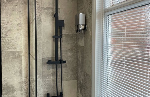 Middlesbrough House | Entire House- Middlesbrough Central