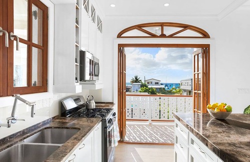 Sandy Ground Villa | Entire property for big family holidays - steps away from the beach
