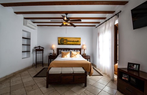 Toledo City Center Hotel | Entre Dos Aguas Hotel Boutique