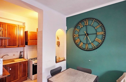 Tuscolano Apartment | ERIKA'S APARTMENT ! A 300 METRI DALLA FERMATA LINEA METRO A FURIO CAMILLO