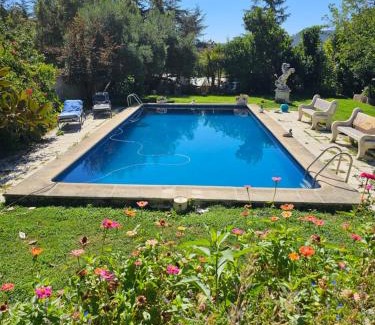 Pelayos de la Presa House | Escapada Perfecta en Las Jaras