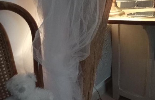 Prenouvellon Hotel | Escape Love du Chanoir