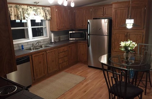 Gordonsville House | Escape the City! Plain Outside; Gorgeous Inside; Huge Horse/Cattle Farm