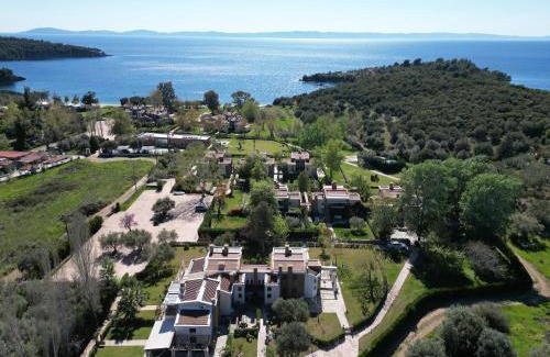 Porto Carras Villa | Escape to Paradise - Experience Luxury and Serenity at Villa Elina in Sithonia
