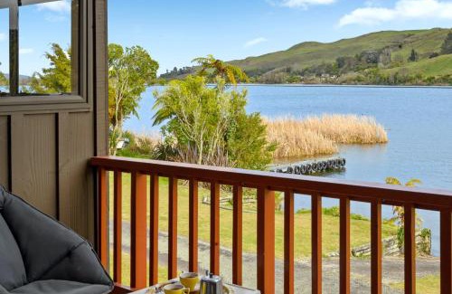 Okere Falls House | Escape to the Lake - Lake Rotoiti Bach