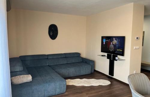 Galanta Apartment | Esterhazy Apartman