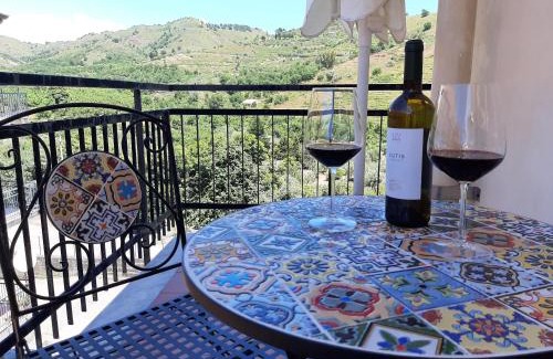 Rovittello Apartment | Etna Sicilian House