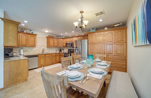 Eufaula Cottage | Eufaula Oasis w/Screened Porch: Unwind in Style!