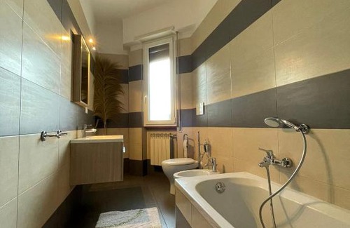 Quartiere XX Ardeatino Apartment | Eur Centro lux apartment con camino