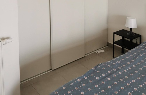 La Villette Apartment | EUROMED/ARENC Duplex studio with furnished terrace, 10 mins from CMA/CGM tower