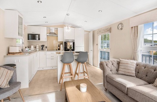 Scarborough Cottage | European Lodge - UK40848