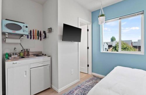 Whittier Heights Apartment | Evan's sweet suite - Micro Studio - 91Walkscore