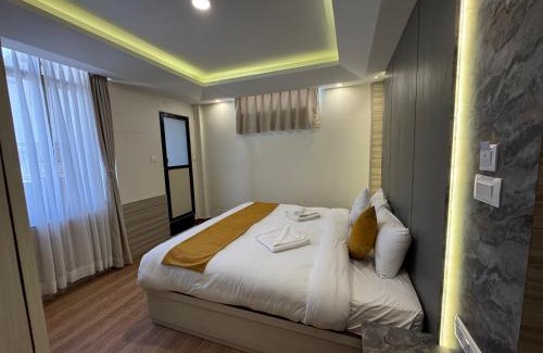 Thamel Hotel | Evara Hotel & Apartment