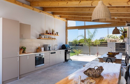 Skaleta Villa | Evilio Suites, Inspired Family Retreat, 800 meters to the beach, Ping Pong table